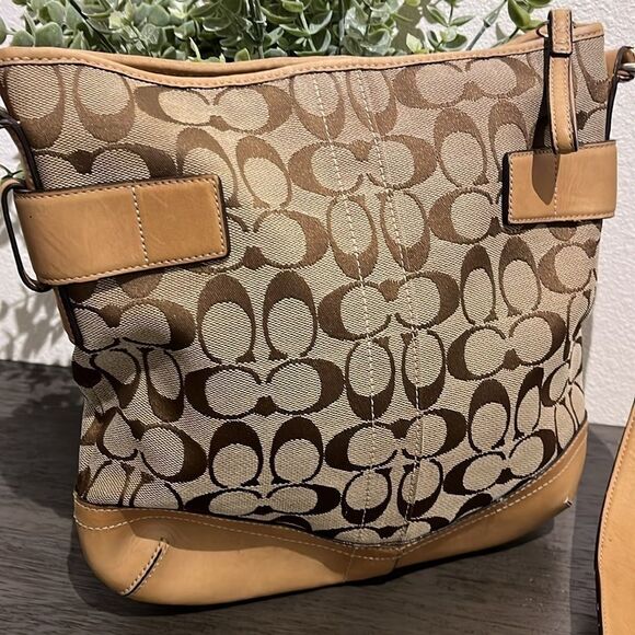 COACH 3574 Sufflette Cloth + Leather Shoulder Bag Crossbody Tan Jacquard - Picture 7 of 16